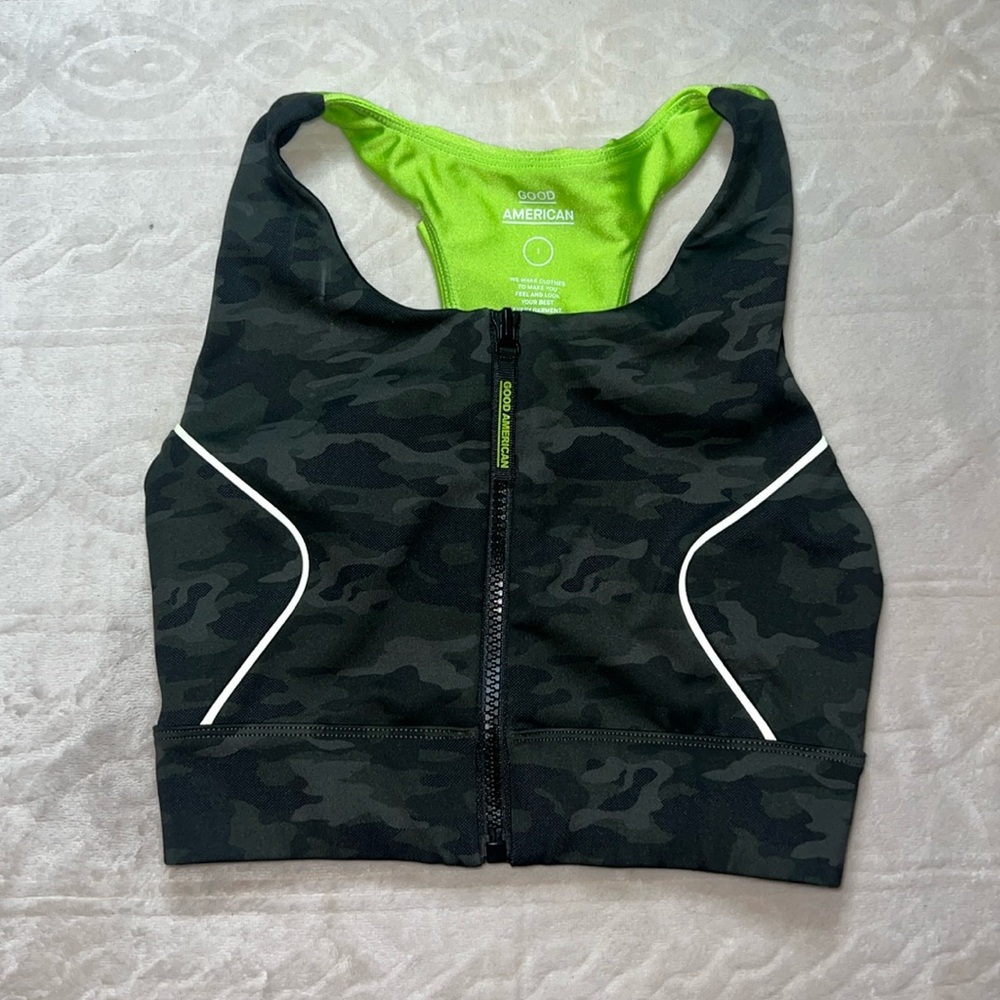 Good‎ American sports bra